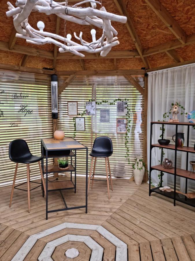 Treehouse Ciekurs Villa Dukuri Ngoại thất bức ảnh