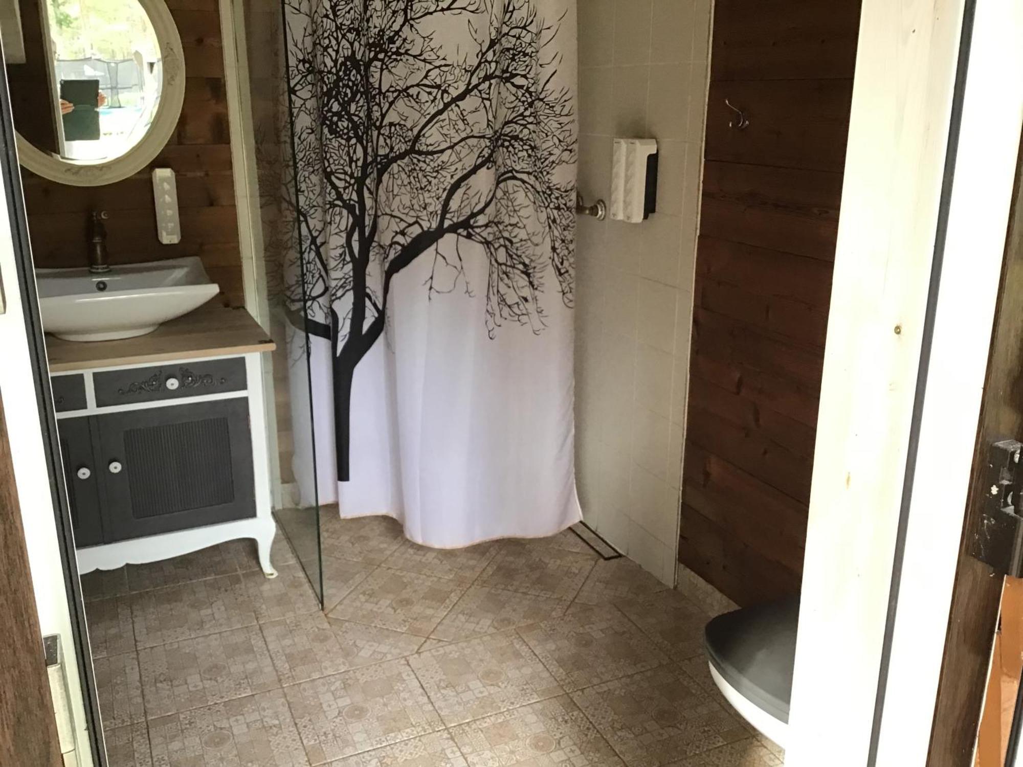 Treehouse Ciekurs Villa Dukuri Ngoại thất bức ảnh