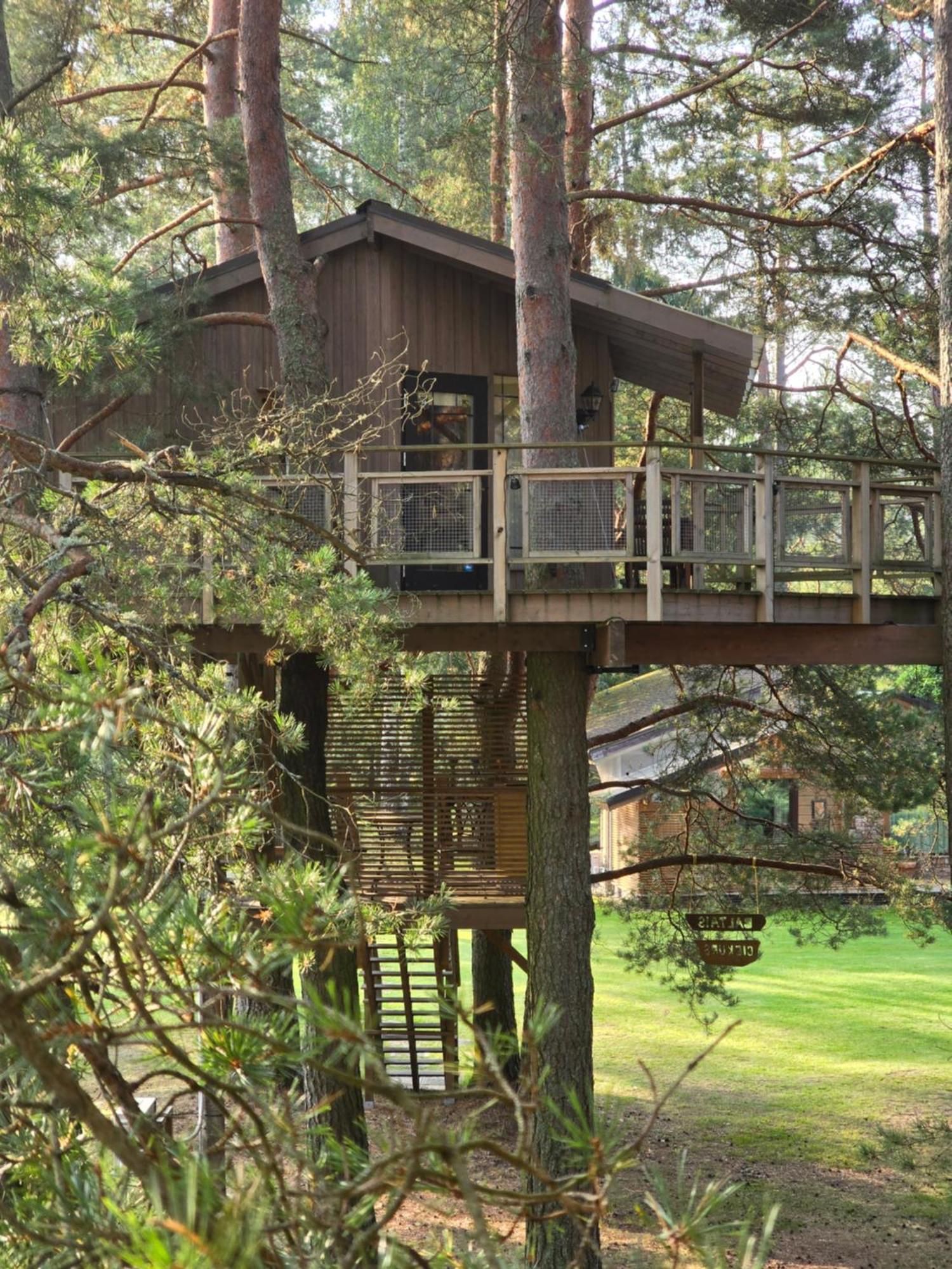 Treehouse Ciekurs Villa Dukuri Ngoại thất bức ảnh