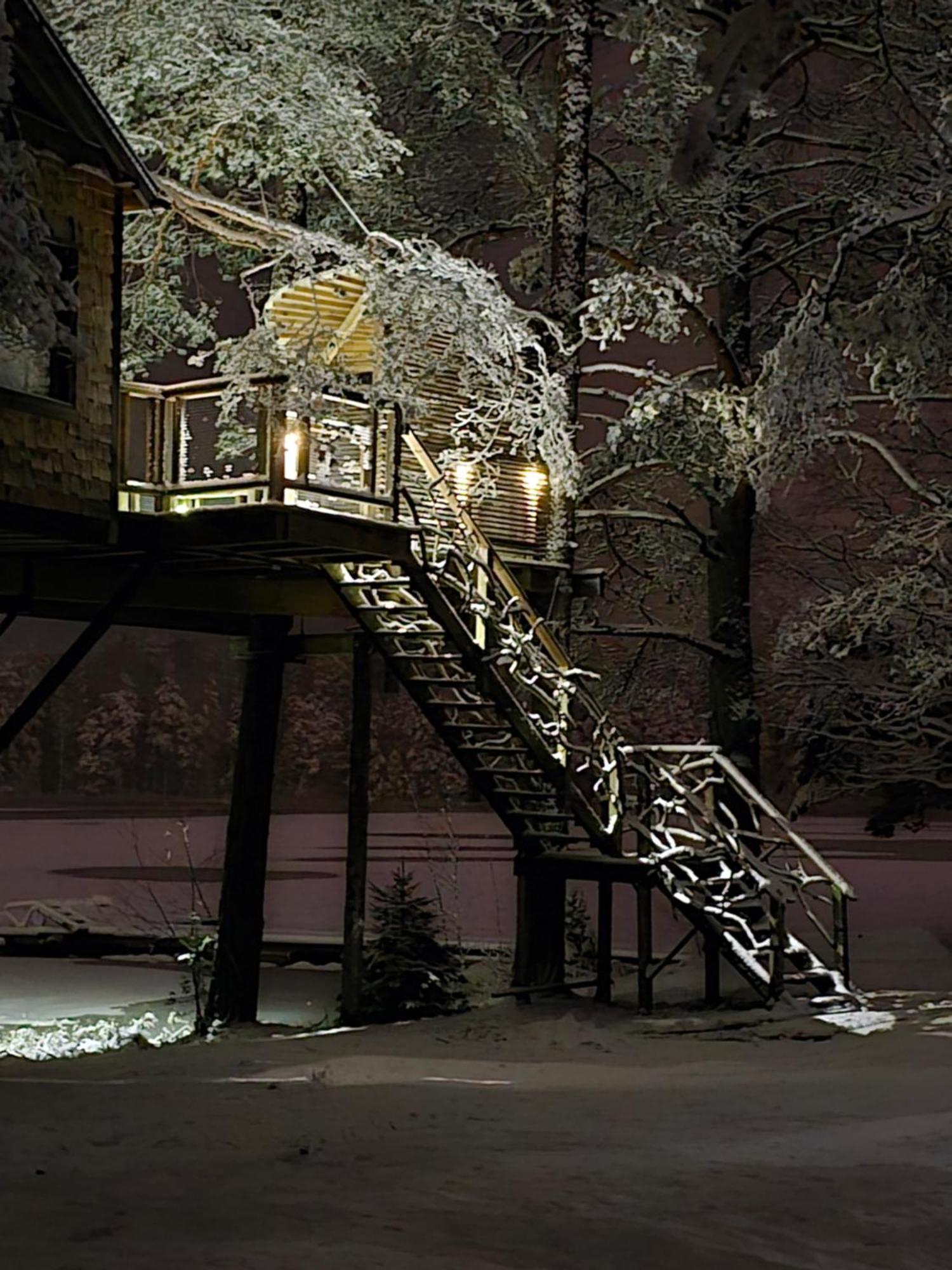 Treehouse Ciekurs Villa Dukuri Ngoại thất bức ảnh